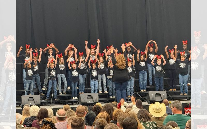 Winners Announced: 20th Annual V105.5 Christmas Caroling Contest!